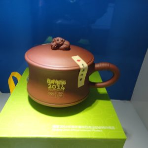 Yixing Zisha Teapot "Fanggu" – Hong Ni (red clay), 230ml